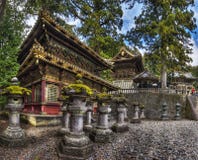 La tour de Rinzo et de tambour du tombeau de Toshogu, Nikko Japon photo libre de droits La tour de Rinzo et de tambour du tombeau de Toshogu, Nikko Japon photo libre de droits