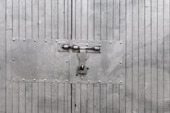 La vieja textura de madera del fondo del grunge de la puerta para el diseño foto de archivo La vieja textura de madera del fondo del grunge de la puerta para el diseño foto de archivo