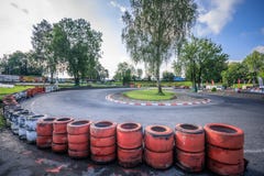 La vue de panorama de la voie suisse de championnat de kart wohlen dedans photo stock La vue de panorama de la voie suisse de championnat de kart wohlen dedans photo stock