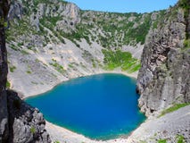 Lac bleu en Croatie Photographie stock Lac bleu en Croatie Photographie stock