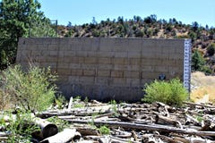 Lac lynx, secteur de garde forestière de Bradshaw, Prescott National Forest, état de l'Arizona, Etats-Unis image libre de droits Lac lynx, secteur de garde forestière de Bradshaw, Prescott National Forest, état de l'Arizona, Etats-Unis image libre de droits