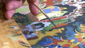 Laca Palekh miniatura Una imagen se aplica a la caja Laca Palekh miniatura Una imagen se aplica a la caja