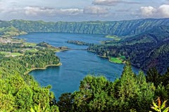 Lacs crater Lacs crater