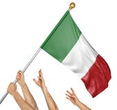Laget av folk räcker att lyfta den Italien nationsflaggan arkivfoton Laget av folk räcker att lyfta den Italien nationsflaggan arkivfoton