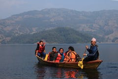 Lago en Pokhara, Nepal Fewa imagen de archivo Lago en Pokhara, Nepal Fewa imagen de archivo