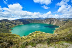 Laguna di Quilotoa Ecuador in vulcano immagine stock Laguna di Quilotoa Ecuador in vulcano immagine stock