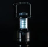 Lampe de camping d'isolement sur le fond blanc avec l'espace de copie pour le te photos libres de droits Lampe de camping d'isolement sur le fond blanc avec l'espace de copie pour le te photos libres de droits