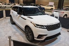 Land Rover Range Rover Velar στην επίδειξη στοκ φωτογραφία με δικαίωμα ελεύθερης χρήσης Land Rover Range Rover Velar στην επίδειξη στοκ φωτογραφία με δικαίωμα ελεύθερης χρήσης