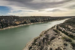 Landschap met rivier royalty-vrije stock afbeelding Landschap met rivier royalty-vrije stock afbeelding