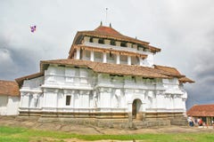 Lankatilaka-Tempel von Sri Lanka lizenzfreie stockbilder Lankatilaka-Tempel von Sri Lanka lizenzfreie stockbilder