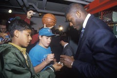 johnson larry springfield fame ma induction nba hall into color