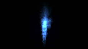 las partículas azules de la llama del fuego 4k fuman, los gases que los fuegos artificiales queman, calientan energía del gas almacen de metraje de vídeo las partículas azules de la llama del fuego 4k fuman, los gases que los fuegos artificiales queman, calientan energía del gas almacen de metraje de vídeo