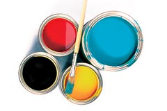 Latas da pintura e da escova foto de stock Latas da pintura e da escova foto de stock