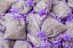 Lavender παρούσες τσάντες στοκ εικόνες με δικαίωμα ελεύθερης χρήσης Lavender παρούσες τσάντες στοκ εικόνες με δικαίωμα ελεύθερης χρήσης