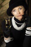 le chapeau de champagne perle la femme Photographie stock le chapeau de champagne perle la femme Photographie stock