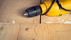 Le foret de puissance bien utilisé électrique, se ferment images libres de droits Le foret de puissance bien utilisé électrique, se ferment images libres de droits