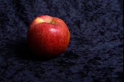 le mele sembrano belle e spaventose immagine stock libera da diritti le mele sembrano belle e spaventose immagine stock libera da diritti