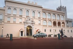 Le Monaco, 01/10/17, palais du ` s de prince Palais du ` s de prince dans l'offici de tne image stock Le Monaco, 01/10/17, palais du ` s de prince Palais du ` s de prince dans l'offici de tne image stock