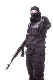 Le portrait d'homme de soldat d'armée s'est dirigé sur vous sur le studio d'isolement sur le fond blanc photos stock Le portrait d'homme de soldat d'armée s'est dirigé sur vous sur le studio d'isolement sur le fond blanc photos stock
