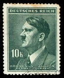 LE REICH ALLEMAND Vers 1939 - c 1944 : Un timbre-poste avec la portrait d'Adolf Hitler photo stock LE REICH ALLEMAND Vers 1939 - c 1944 : Un timbre-poste avec la portrait d'Adolf Hitler photo stock