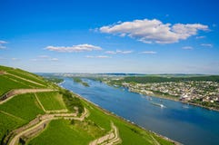 Le Rhin près de Bingen AM Rhein, Rhénanie-Palatinat, Allemagne images libres de droits Le Rhin près de Bingen AM Rhein, Rhénanie-Palatinat, Allemagne images libres de droits
