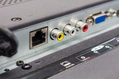 Le RJ45 a entré des connecteurs de TV futée, le panneau d'entrée de Télévision à Haute Définition images libres de droits Le RJ45 a entré des connecteurs de TV futée, le panneau d'entrée de Télévision à Haute Définition images libres de droits