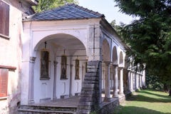 Le sanctuaire de Ghiffa sur l'Italie images libres de droits Le sanctuaire de Ghiffa sur l'Italie images libres de droits
