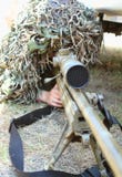 Le tireur isolé camouflé image libre de droits Le tireur isolé camouflé image libre de droits