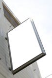 Leeg aanplakbord tegen hemel stock foto's Leeg aanplakbord tegen hemel stock foto's