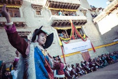 LEH, INDIA - SEPTEMBER 20, 2017: Unidentified artists in Ladakhi Royalty Free Stock Photos LEH, INDIA - SEPTEMBER 20, 2017: Unidentified artists in Ladakhi Royalty Free Stock Photos