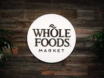 Leitartikel: Whole Foods-Markt lizenzfreie stockbilder Leitartikel: Whole Foods-Markt lizenzfreie stockbilder