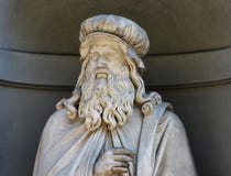Leonardo Da Vinci, άγαλμα στο προαύλιο στοών Uffizi, Φλωρεντία, Ιταλία στοκ φωτογραφίες Leonardo Da Vinci, άγαλμα στο προαύλιο στοών Uffizi, Φλωρεντία, Ιταλία στοκ φωτογραφίες
