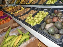 les fruits ont placé des légumes photographie stock les fruits ont placé des légumes photographie stock