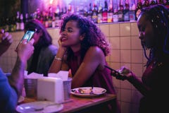 Les gens ayant l'amusement dans une partie images stock Les gens ayant l'amusement dans une partie images stock