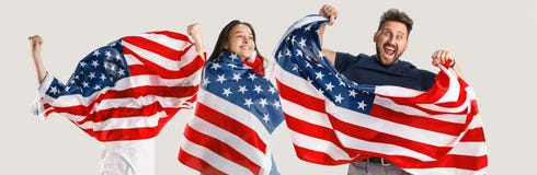 Les jeunes avec le drapeau des Etats-Unis d'Amérique photos libres de droits Les jeunes avec le drapeau des Etats-Unis d'Amérique photos libres de droits
