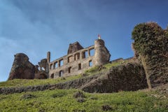 Les ruines de la forteresse impériale Beilstein irréfutable, allemandes Photos libres de droits Les ruines de la forteresse impériale Beilstein irréfutable, allemandes Photos libres de droits