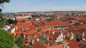 Les toits rouges de la ville de Prague photo stock Les toits rouges de la ville de Prague photo stock
