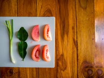 Les épices dans le pot ont bouilli prêt pour la cuisson photographie stock Les épices dans le pot ont bouilli prêt pour la cuisson photographie stock