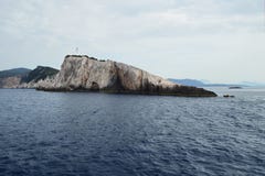 Leuchtturm auf Lefkas-Kap - der südlichste Punkt von Lefkas-Insel, Griechenland lizenzfreie stockbilder Leuchtturm auf Lefkas-Kap - der südlichste Punkt von Lefkas-Insel, Griechenland lizenzfreie stockbilder