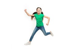 Liberdade em mover-se Criança pequena que veste o estilo ocasional da forma Pouco fashionista Criança elegante da menina Bailarin foto de stock Liberdade em mover-se Criança pequena que veste o estilo ocasional da forma Pouco fashionista Criança elegante da menina Bailarin foto de stock
