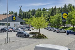 Lidl supermarket, sławna sieć supermarketów obraz stock Lidl supermarket, sławna sieć supermarketów obraz stock