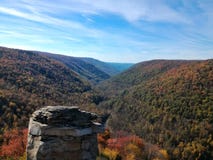 Lindy Point Overlook, montagne di Allegheny, Virginia Occidentale fotografia stock Lindy Point Overlook, montagne di Allegheny, Virginia Occidentale fotografia stock