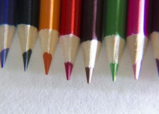 Linha de lápis coloridos imagem de stock Linha de lápis coloridos imagem de stock