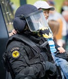 Litouwse de Eenheidsaras van Politie Antiterroristenverrichtingen ambtenaar Stock Foto's Litouwse de Eenheidsaras van Politie Antiterroristenverrichtingen ambtenaar Stock Foto's