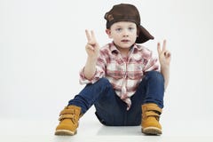 Little Boy gosse élégant Fashion Children Enfant drôle image libre de droits Little Boy gosse élégant Fashion Children Enfant drôle image libre de droits