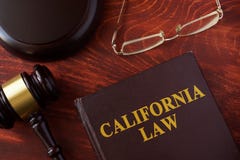 Livre avec la loi de la Californie de titre images libres de droits Livre avec la loi de la Californie de titre images libres de droits