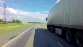 LKW auf dem Weg von Altai Krai LKW auf dem Weg von Altai Krai