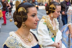 Locals в традиционном костюме стоковая фотография rf Locals в традиционном костюме стоковая фотография rf