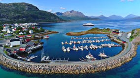 Lofoten öar är en skärgård i länet av Nordland, Norge royaltyfri fotografi Lofoten öar är en skärgård i länet av Nordland, Norge royaltyfri fotografi