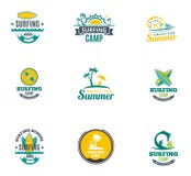 Logo surfant de camp illustration libre de droits Logo surfant de camp illustration libre de droits